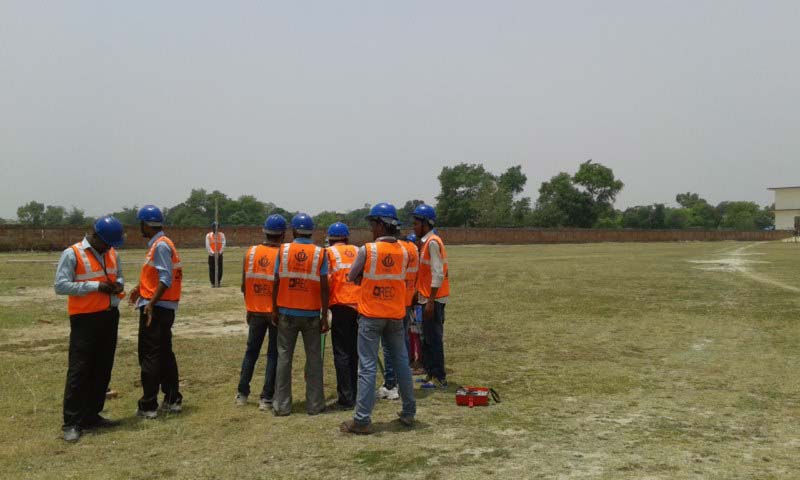 Land Surveyor Practical Photo (4) [800x600]